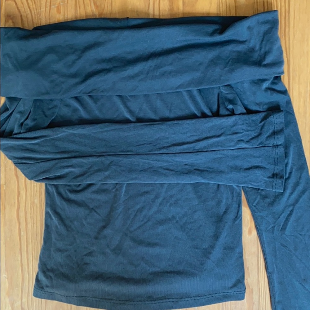 Madison & Berkeley Over the shoulder Long sleeve - Picture 4 of 5